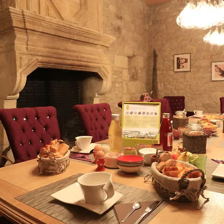 Chateau De Courtebotte Saint-Jean-de-Blaignac