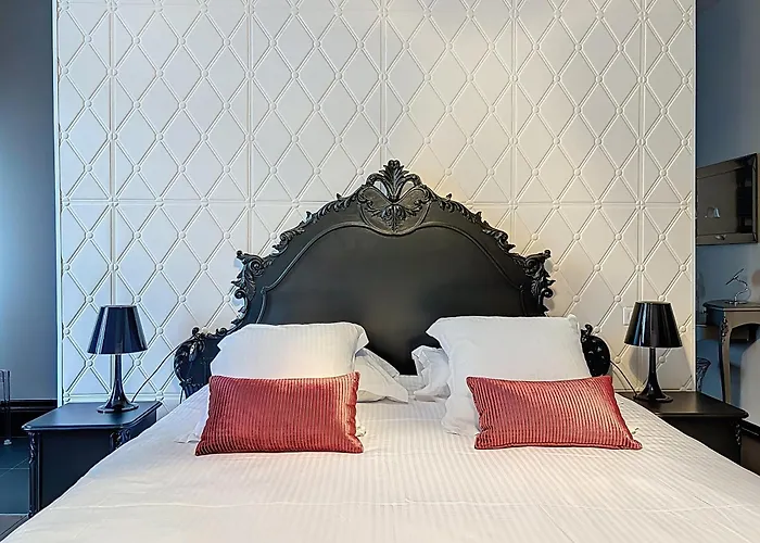 Chateau De Courtebotte