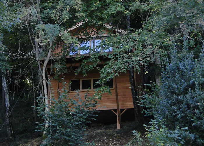 Chateau De Courtebotte Saint-Jean-de-Blaignac