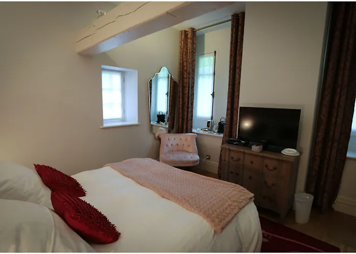 Chateau De Courtebotte