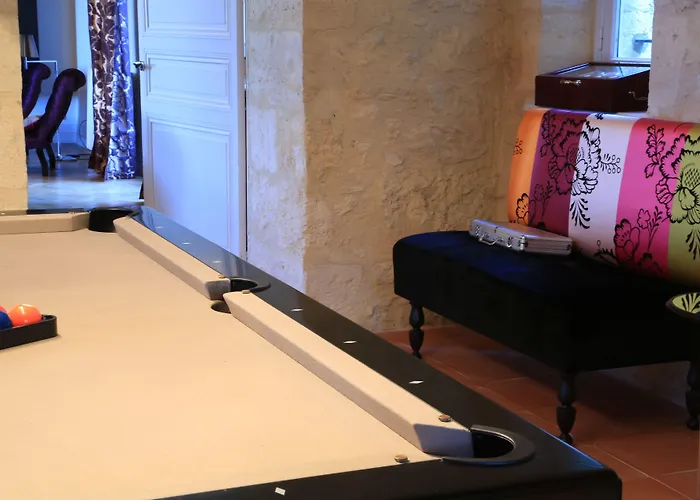 Chateau De Courtebotte 4*