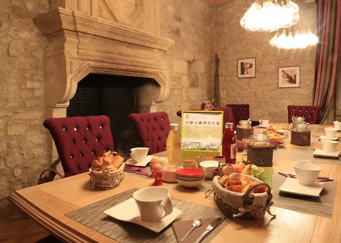 Chateau De Courtebotte Saint-Jean-de-Blaignac